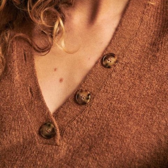 Sezane Super Kid Mohair Jumper Made in Italy NWT - Picture 3 of 4